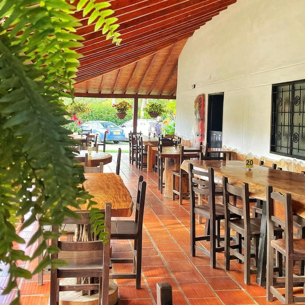 Juan Parrilla Express en La Mesa de los Santos_3