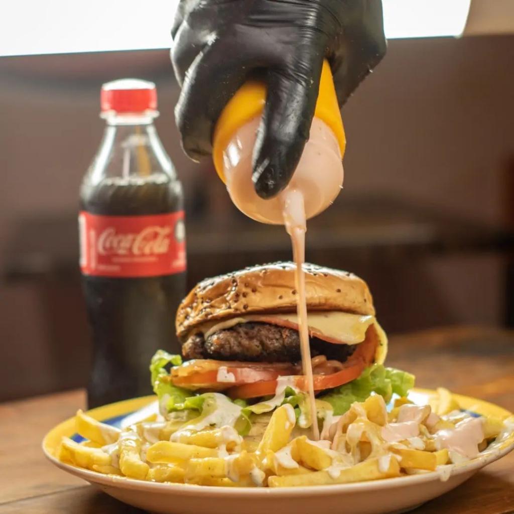 Peñitas Burger en La Mesa de los Santos_4