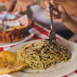Para Picar Restaurante en La Mesa de los Santos_5