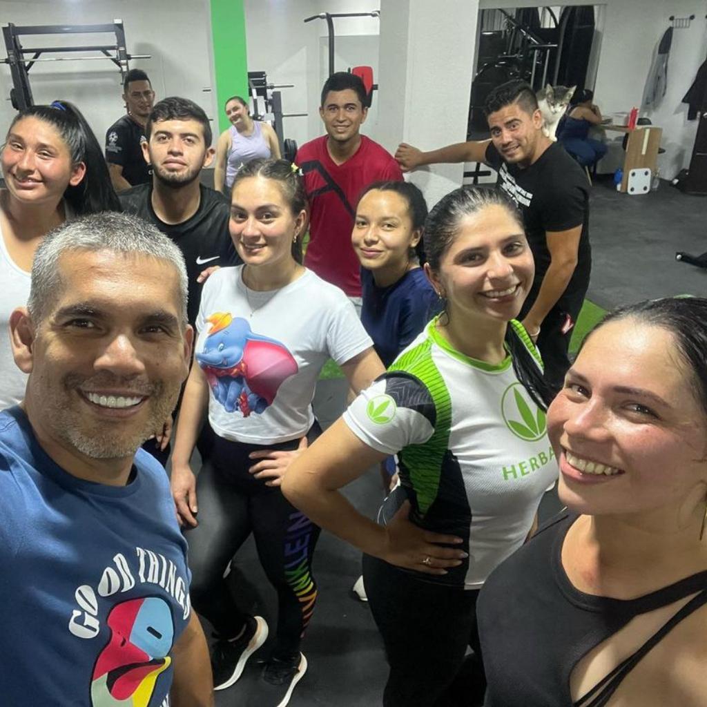Gimnasio Force Gym en La Mesa de los Santos_4