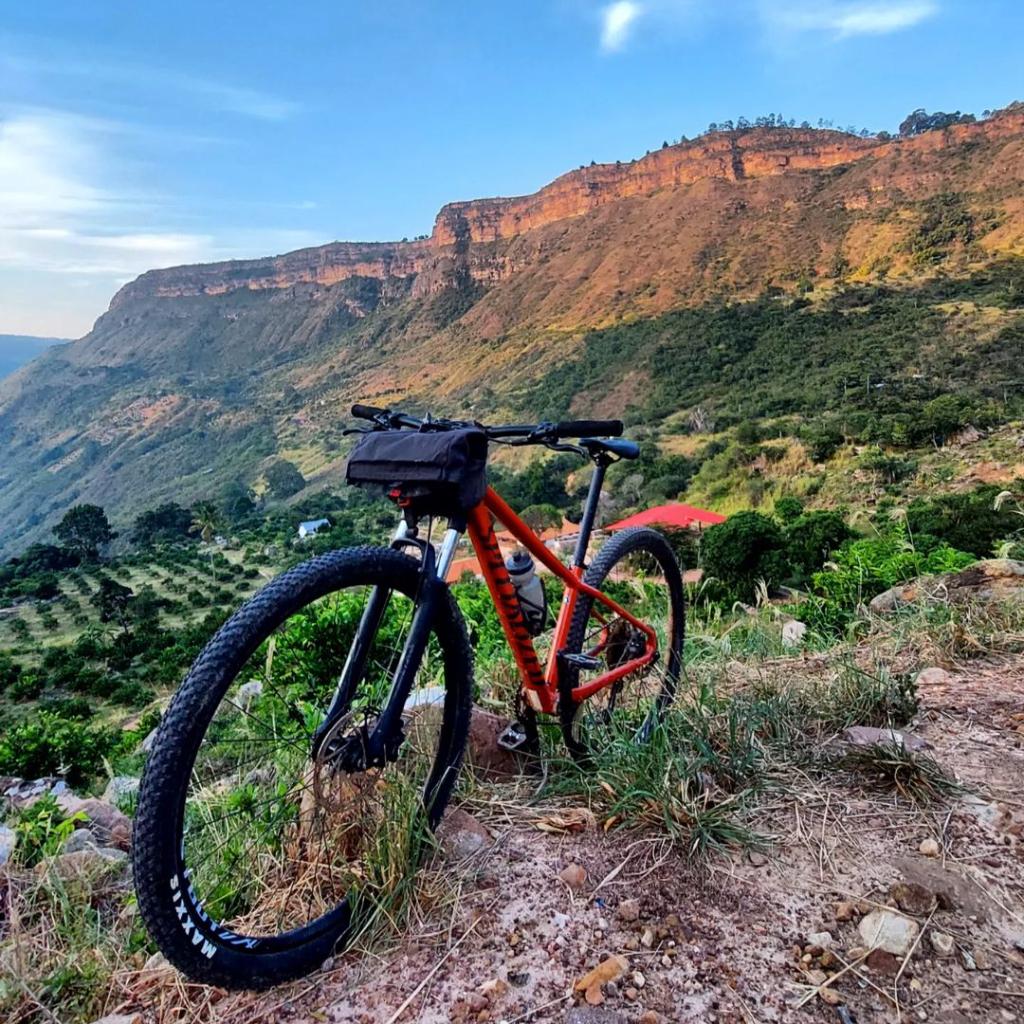 Canyon Bike Tours en La Mesa de los Santos_4