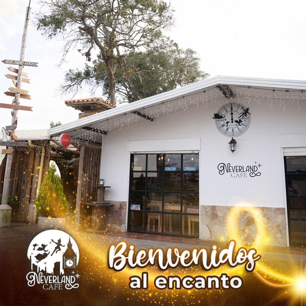 Neverland Café en La Mesa de los Santos_1
