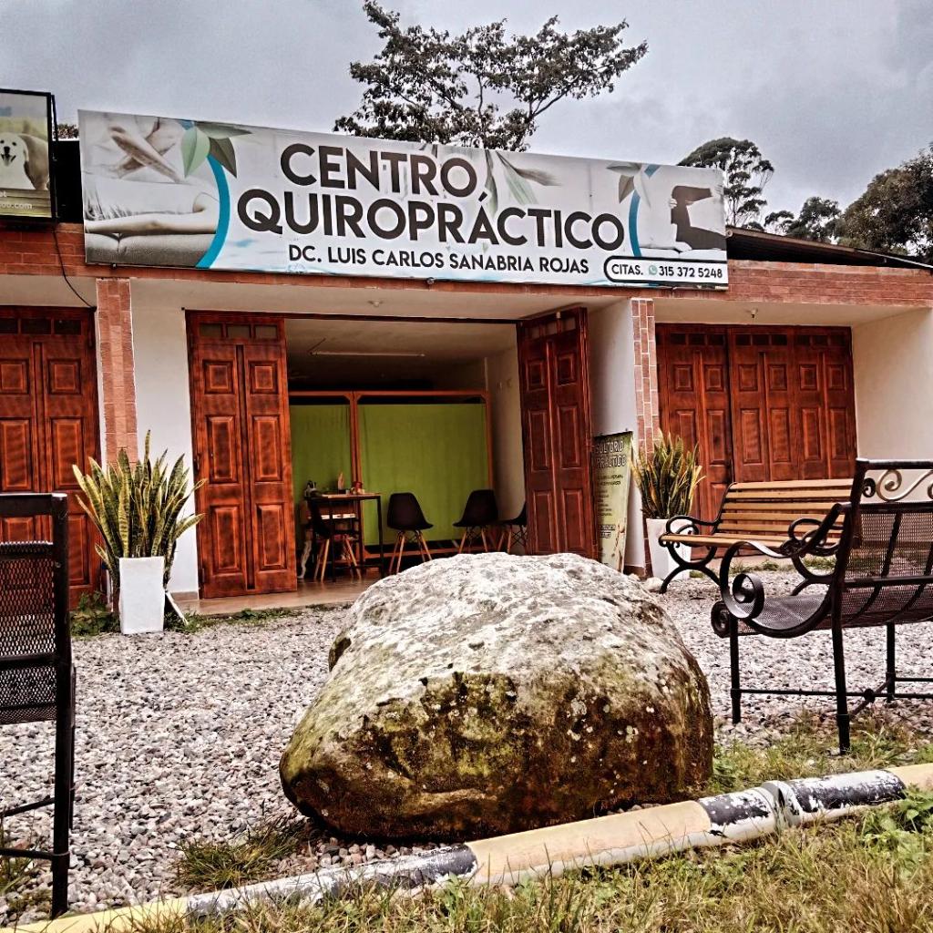 Centro Quiropráctico en La Mesa de los Santos_1